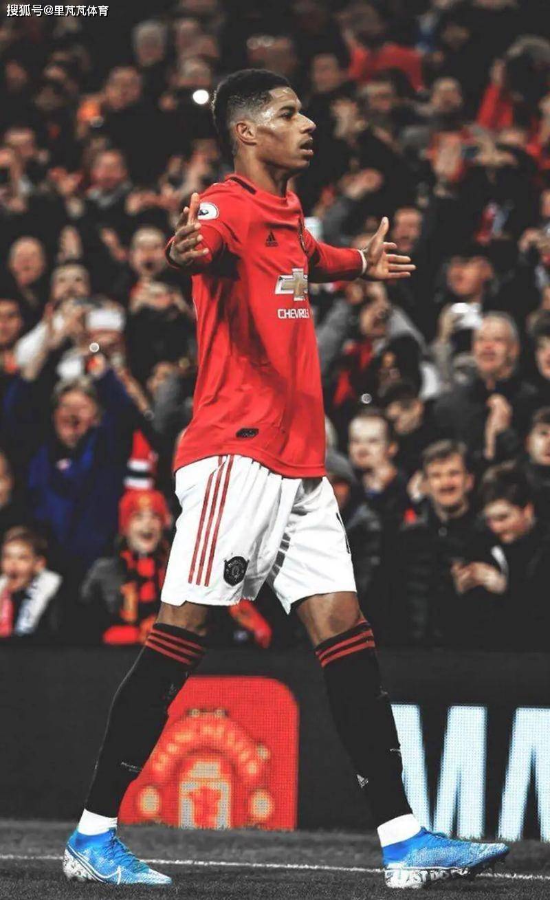 巴萨“另辟蹊径”试图说服曼联,红魔表态3000万少一分不卖